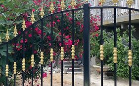 Cheriedel Bed & Breakfast & Art Gallery